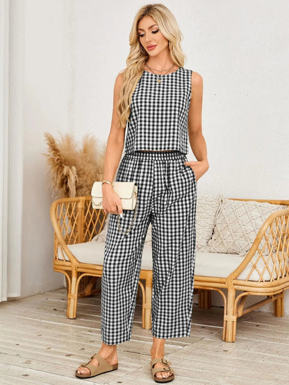 Women's Gingham Sleeveless Tank Top & Barrel Pants Set