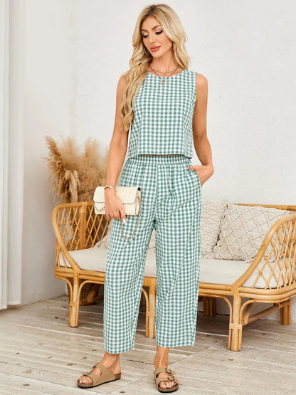 Limited time sale🔥Women's Gingham Sleeveless Tank Top & Barrel Pants Set