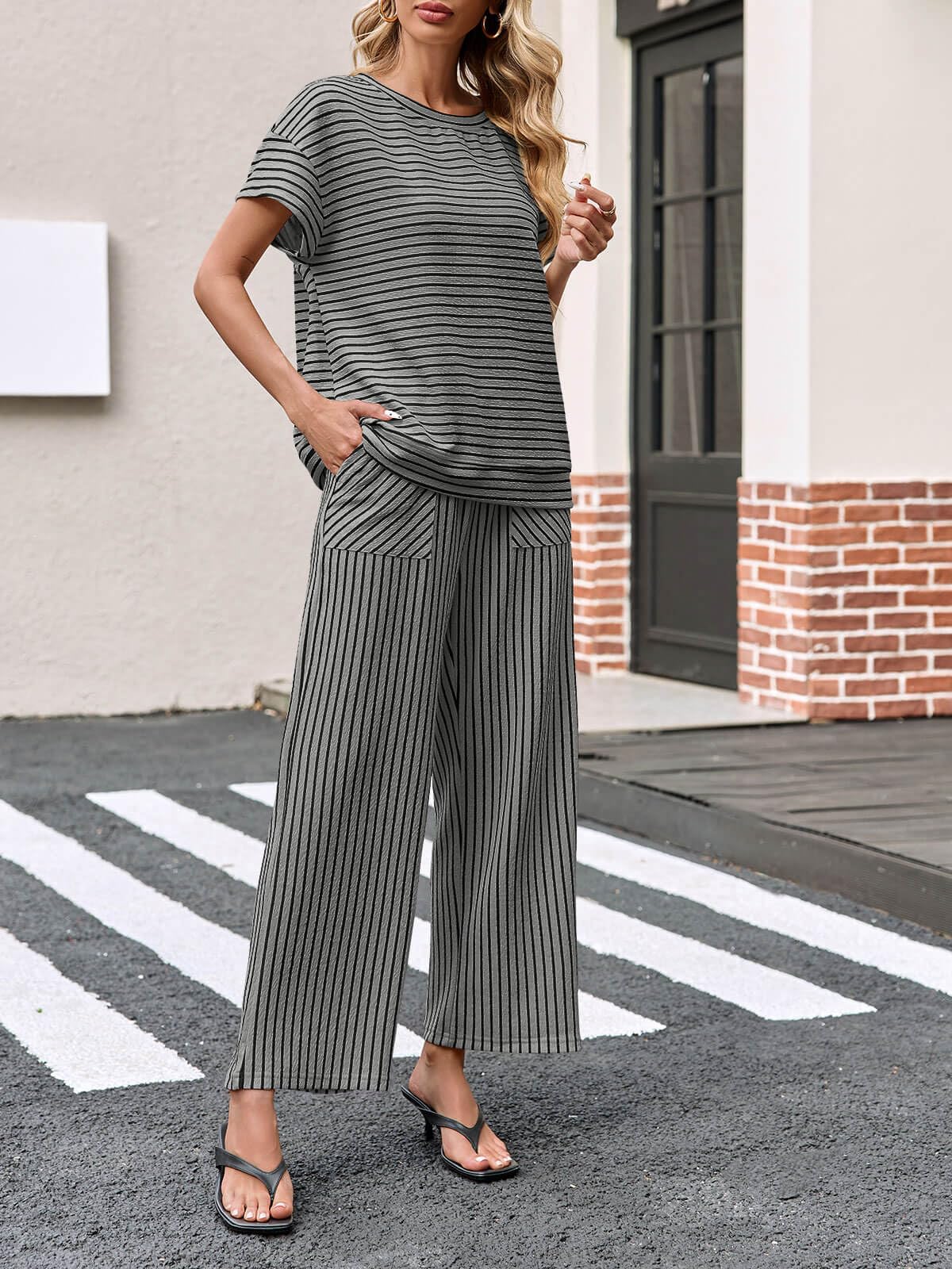 Womens Striped 2 Piece Sets Short Sleeve T Shirts Wide Leg Pants with Pockets